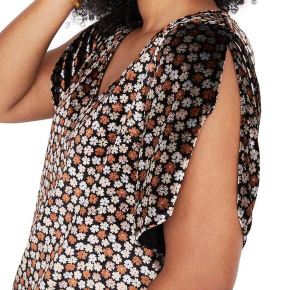 Madewell Velvet Tulip Sleeve Burnout Ruffle Top - Picture 2 of 11